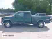 1997 GMC Sierra 1500 с VIN 2GTEK19R1V1509663, выставлен на аукционе IAAI как лот 42374525 с пробегом 138 392 миль миль и . История ставок и продаж доступна на DreamBid. Изображение 12.