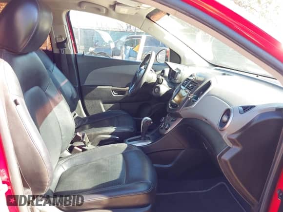 2014 Chevrolet Sonic LTZ с VIN 1G1JE5SH8E4125424, выставлен на аукционе IAAI как лот 41649065 с пробегом 161 914 миль миль и . История ставок и продаж доступна на DreamBid. Изображение 5.