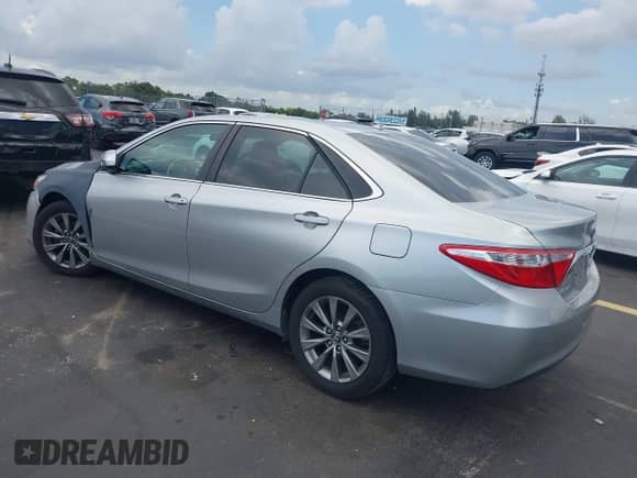 2016 Toyota Camry XLE с VIN 4T4BF1FK8GR572332, выставлен на аукционе IAAI как лот 42896300 с пробегом 72 181 миль миль и . История ставок и продаж доступна на DreamBid. Изображение 3.