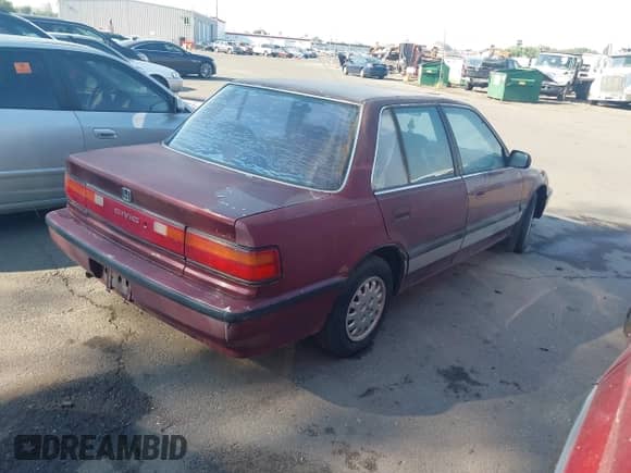 1991 Honda Civic z VIN 1HGED3652ML079482, wystawiony jako IAAI lot #42680700 z przebiegiem 202 663 mil mil oraz . Historia ofert i sprzedaży dostępna na DreamBid. Obrazek 4.