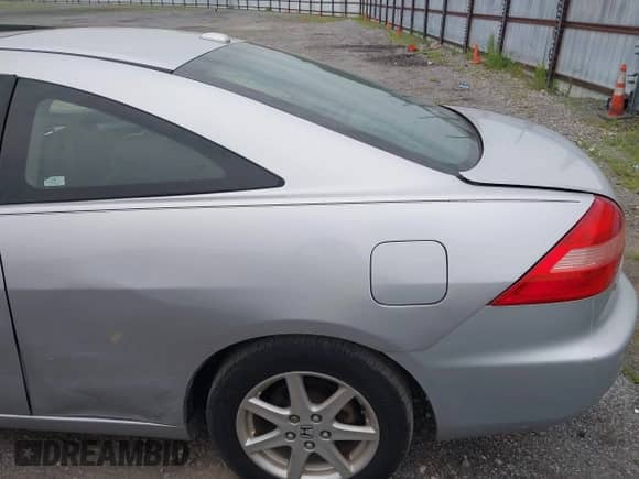 2004 Honda Accord EX z VIN 1HGCM82664A010907, wystawiony jako IAAI lot #42457047 z przebiegiem 215 607 mil mil oraz . Historia ofert i sprzedaży dostępna na DreamBid. Obrazek 15.