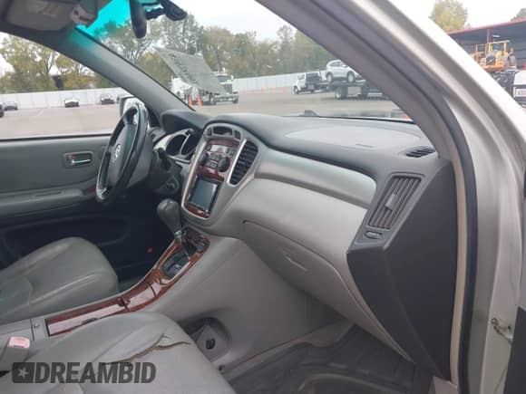 2004 Toyota Highlander Limited с VIN JTEEP21A040024398, выставлен на аукционе IAAI как лот 43528602 с пробегом 344 819 миль миль и . История ставок и продаж доступна на DreamBid. Изображение 5.