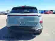 2025 Hyundai Kona SE z VIN KM8HA3AB8SU268349, wystawiony jako IAAI lot #43461222 z przebiegiem 5 517 mil mil oraz . Historia ofert i sprzedaży dostępna na DreamBid. Obrazek 16.