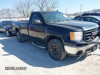 2007 GMC Sierra 1500 Work Truck z VIN 1GTEK14X77Z619519, wystawiony jako IAAI lot #41756863 z przebiegiem 156 176 mil mil oraz . Historia ofert i sprzedaży dostępna na DreamBid. Obrazek 1.