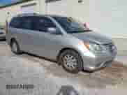 2008 Honda Odyssey EX z VIN 5FNRL38488B083486, wystawiony jako IAAI lot #43424494 z przebiegiem 241 215 mil mil oraz . Historia ofert i sprzedaży dostępna na DreamBid. Obrazek 1.