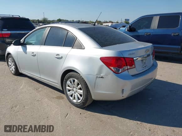 2011 Chevrolet Cruze LS with VIN 1G1PC5SH4B7220105, listed as a IAAI auction lot 43474662 with 115,046 mi miles and . Bid and sale history available at DreamBid. Image 3.