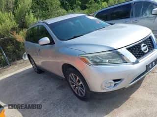 2013 Nissan Pathfinder SV with VIN 5N1AR2MNXDC647789, listed as a IAAI auction lot 42697492 with 210,991 mi miles and . Bid and sale history available at DreamBid. Image 1.