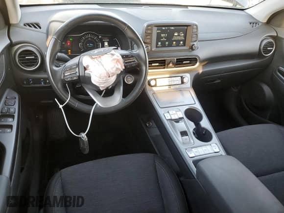 2020 Hyundai Kona SEL с VIN KM8K23AG5LU070103, выставлен на аукционе Copart как лот 71068775 с пробегом 51 678 миль миль и Списание • Salvage title. История ставок и продаж доступна на DreamBid. Изображение 8.