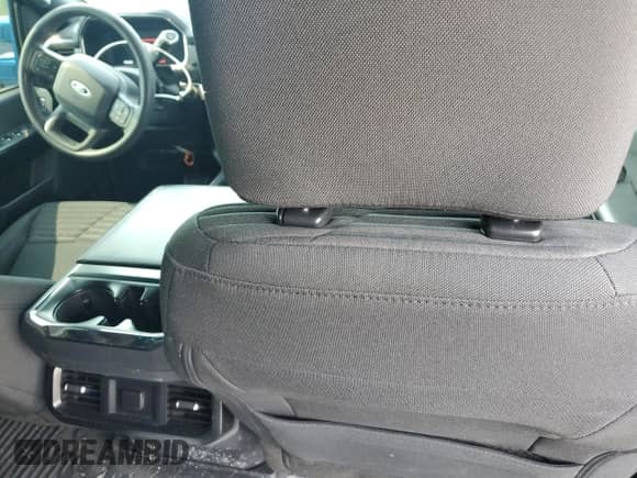 2021 Ford F-150 XL с VIN 1FTFW1E84MFA60329, выставлен на аукционе Copart как лот 71502625 с пробегом 68 592 миль миль и Списание • Salvage title. История ставок и продаж доступна на DreamBid. Изображение 8.