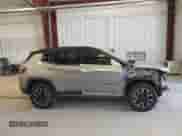 2020 Jeep Compass Trailhawk с VIN 3C4NJDDB3LT163111, выставлен на аукционе IAAI как лот 42343776 с пробегом 98 493 миль миль и . История ставок и продаж доступна на DreamBid. Изображение 14.