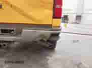 2015 Chevrolet Silverado 2500HD Work Truck z VIN 1GC1KUEG7FF622225, wystawiony jako IAAI lot #42516923 z przebiegiem 71 555 mil mil oraz . Historia ofert i sprzedaży dostępna na DreamBid. Obrazek 6.