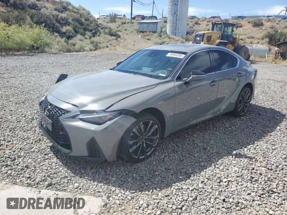 2024 Lexus IS 350 F Sport z VIN JTHGZ1E24R5037040, wystawiony jako Copart lot #69864385 z przebiegiem 16 873 mil mil oraz Szkoda całkowita • Salvage title. Historia ofert i sprzedaży dostępna na DreamBid. Obrazek 1.