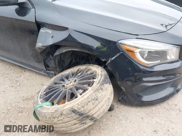 2016 Mercedes-Benz CLA 45 AMG с VIN WDDSJ5CB1GN338316, выставлен на аукционе IAAI как лот 41583580 с пробегом 69 855 миль миль и . История ставок и продаж доступна на DreamBid. Изображение 6.