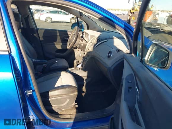 2015 Chevrolet Trax LT с VIN KL7CJLSB1FB061961, выставлен на аукционе IAAI как лот 43519985 с пробегом 164 061 миль миль и . История ставок и продаж доступна на DreamBid. Изображение 5.