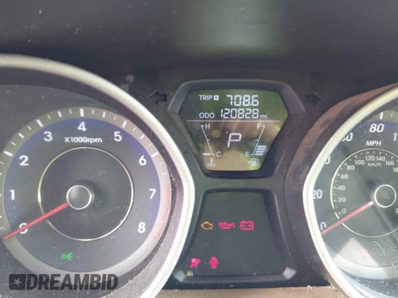 2012 Hyundai Elantra Limited z VIN KMHDH4AE3CU389026, wystawiony jako IAAI lot #42273522 z przebiegiem 120 828 mil mil oraz . Historia ofert i sprzedaży dostępna na DreamBid. Obrazek 7.