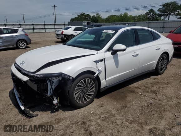 2024 Hyundai Sonata Limited с VIN KMHL54JJ7RA099982, выставлен на аукционе Copart как лот 60229715 с пробегом 8 212 миль миль и Списание • Salvage title. История ставок и продаж доступна на DreamBid. Изображение 1.