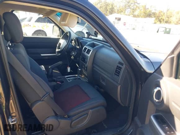 2011 Dodge Nitro with VIN 1D4PU6GX9BW543990, listed as a IAAI auction lot 43525086 with 95,362 mi miles and . Bid and sale history available at DreamBid. Image 5.