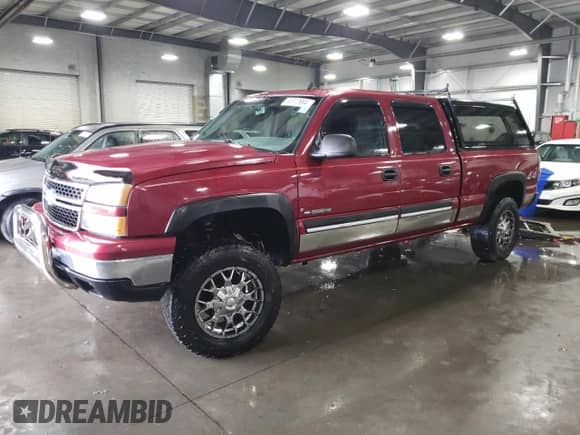 2006 Chevrolet Silverado 1500HD LT2 с VIN 1GCGK13U16F224672, выставлен на аукционе Copart как лот 63972664 с пробегом 177 145 миль миль и Списание • Salvage title. История ставок и продаж доступна на DreamBid. Изображение 1.