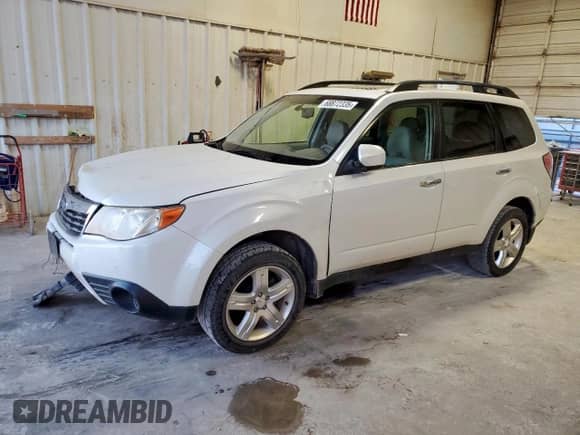 2009 Subaru Forester X with VIN JF2SH63609H786919, listed as a Copart auction lot 68872335 with 162,328 mi miles and Salvage title. Bid and sale history available at DreamBid. Image 1.