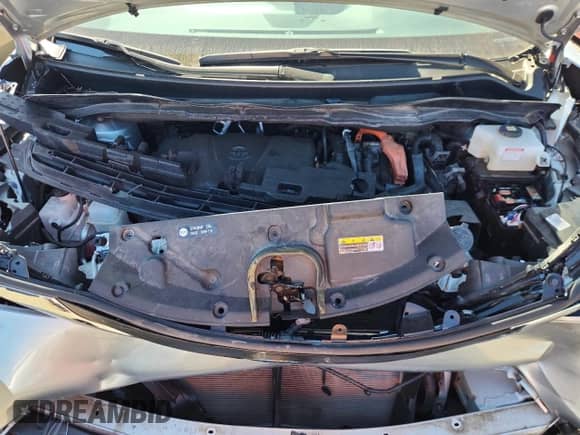 2021 Toyota Sienna XLE z VIN 5TDYSKFC3MS009479, wystawiony jako Copart lot #85076155 z przebiegiem 34 830 mil mil oraz Szkoda całkowita • Salvage title. Historia ofert i sprzedaży dostępna na DreamBid. Obrazek 12.