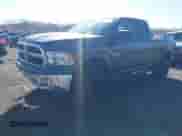 2016 Ram 1500 Outdoorsman z VIN 1C6RR7GTXGS177084, wystawiony jako IAAI lot #41832813 z przebiegiem 107 953 mil mil oraz . Historia ofert i sprzedaży dostępna na DreamBid. Obrazek 2.