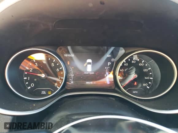 2019 Jeep Compass Limited with VIN 3C4NJDCB6KT629954, listed as a Copart auction lot 82418815 with 90,579 mi miles and Salvage title. Bid and sale history available at DreamBid. Image 9.