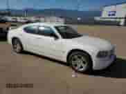 2006 Dodge Charger z VIN 2B3KA43G46H324046, wystawiony jako Copart lot #75922634 z przebiegiem 192 337 mil mil oraz Czysty tytuł • Clean title. Historia ofert i sprzedaży dostępna na DreamBid. Obrazek 4.