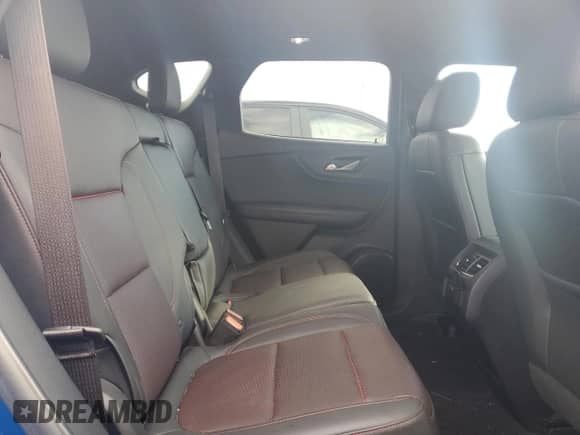 2020 Chevrolet Blazer RS z VIN 3GNKBKRS1LS708152, wystawiony jako Copart lot #82284184 z przebiegiem 69 077 mil mil oraz Szkoda całkowita • Salvage title. Historia ofert i sprzedaży dostępna na DreamBid. Obrazek 11.