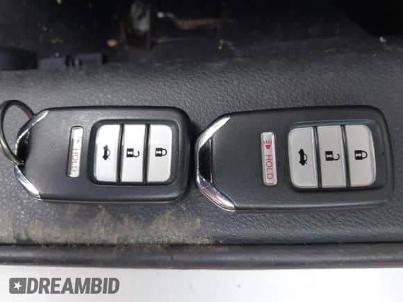 2013 Honda Accord EX-L z VIN 1HGCR2F88DA029307, wystawiony jako IAAI lot #43128434 z przebiegiem 97 398 mil mil oraz . Historia ofert i sprzedaży dostępna na DreamBid. Obrazek 11.