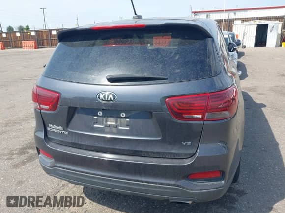 2019 Kia Sorento LX with VIN 5XYPG4A5XKG489435, listed as a IAAI auction lot 42862405 with Not provided miles and . Bid and sale history available at DreamBid. Image 16.