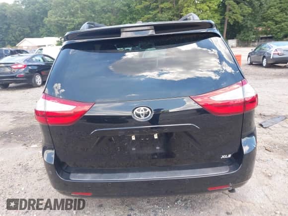 2015 Toyota Sienna XLE with VIN 5TDYK3DC2FS656032, listed as a IAAI auction lot 42662413 with 50,329 mi miles and . Bid and sale history available at DreamBid. Image 16.