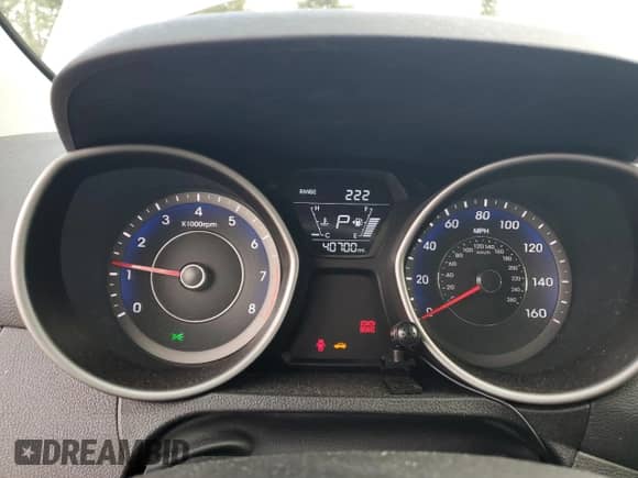 2014 Hyundai Elantra SE z VIN KMHDH4AE8EU100726, wystawiony jako Copart lot #82525805 z przebiegiem 40 700 mil mil oraz Szkoda całkowita • Salvage title. Historia ofert i sprzedaży dostępna na DreamBid. Obrazek 9.