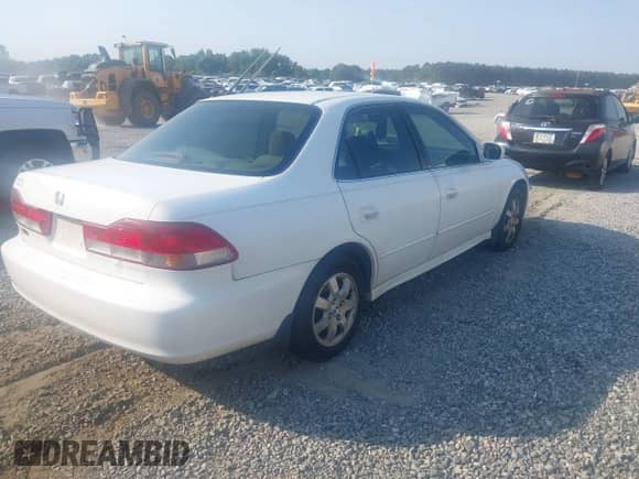 2002 Honda Accord EX with VIN JHMCG56642C008927, listed as a IAAI auction lot 42572616 with 172,275 mi miles and . Bid and sale history available at DreamBid. Image 4.