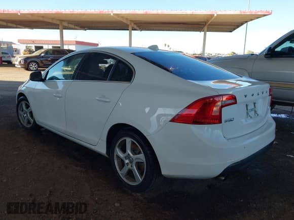 2012 Volvo S60 T5 с VIN YV1622FS3C2034252, выставлен на аукционе IAAI как лот 43336269 с пробегом 143 661 миль миль и . История ставок и продаж доступна на DreamBid. Изображение 3.