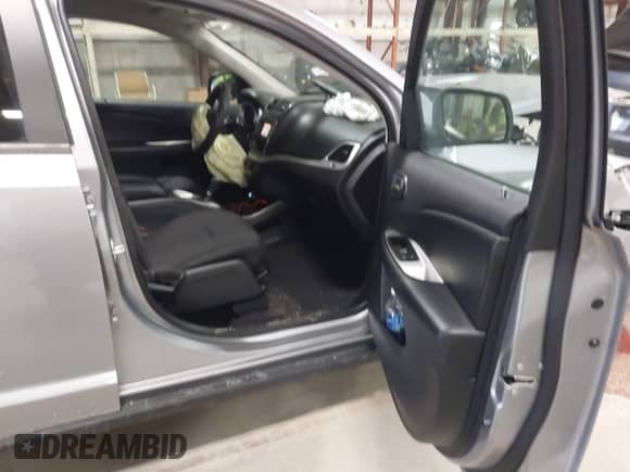 2018 Dodge Journey SE с VIN 3C4PDCAB1JT382550, выставлен на аукционе IAAI как лот 41792895 с пробегом 27 593 миль миль и . История ставок и продаж доступна на DreamBid. Изображение 5.