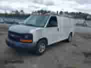 2007 Chevrolet Express Cargo z VIN 1GCFG15X571159232, wystawiony jako IAAI lot #43417056 z przebiegiem 122 415 mil mil oraz . Historia ofert i sprzedaży dostępna na DreamBid. Obrazek 2.