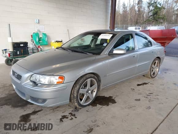 2006 Volvo S60 2.5L Turbo R с VIN YV1RH527662545876, выставлен на аукционе IAAI как лот 41504361 с пробегом 119 635 миль миль и . История ставок и продаж доступна на DreamBid. Изображение 17.