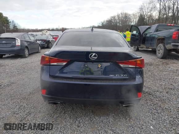 2018 Lexus IS 300 z VIN JTHC81D25J5033053, wystawiony jako IAAI lot #40852465 z przebiegiem 77 892 mil mil oraz . Historia ofert i sprzedaży dostępna na DreamBid. Obrazek 16.