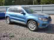 2017 Volkswagen Tiguan Wolfsburg Edition с VIN WVGRV7AX9HK020806, выставлен на аукционе Copart как лот 89558085 с пробегом 130 156 миль миль и Чистый • Clean title. История ставок и продаж доступна на DreamBid. Изображение 4.