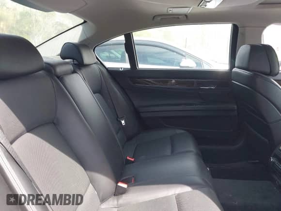 2011 BMW 7 Series 750Li xDrive with VIN WBAKC8C5XBC433796, listed as a IAAI auction lot 42006609 with 182,648 mi miles and . Bid and sale history available at DreamBid. Image 8.