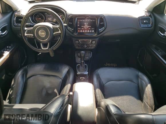 2019 Jeep Compass Limited with VIN 3C4NJDCB6KT629954, listed as a Copart auction lot 82418815 with 90,579 mi miles and Salvage title. Bid and sale history available at DreamBid. Image 8.