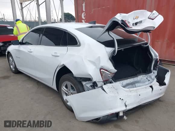 2024 Chevrolet Malibu LS с VIN 1G1ZB5ST5RF236670, выставлен на аукционе IAAI как лот 42745621 с пробегом 17 821 миль миль и . История ставок и продаж доступна на DreamBid. Изображение 3.