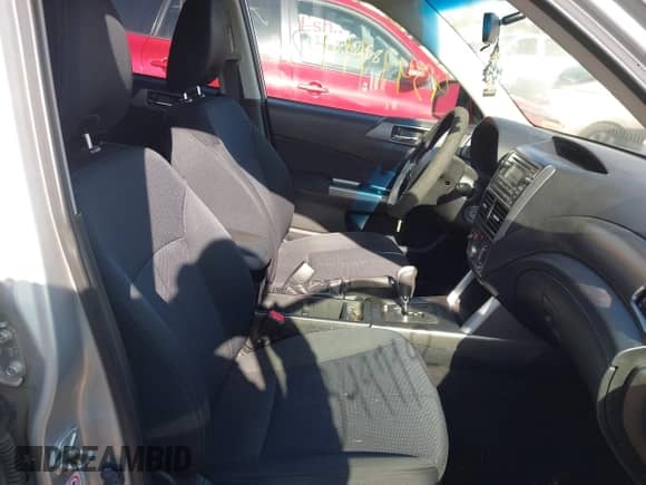 2011 Subaru Forester X Premium с VIN JF2SHADC5BH701053, выставлен на аукционе IAAI как лот 43497192 с пробегом 171 820 миль миль и . История ставок и продаж доступна на DreamBid. Изображение 5.