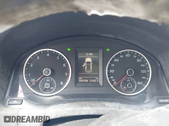 2011 Volkswagen Tiguan S с VIN WVGBV7AX6BW533948, выставлен на аукционе IAAI как лот 43023826 с пробегом 109 706 миль миль и . История ставок и продаж доступна на DreamBid. Изображение 7.