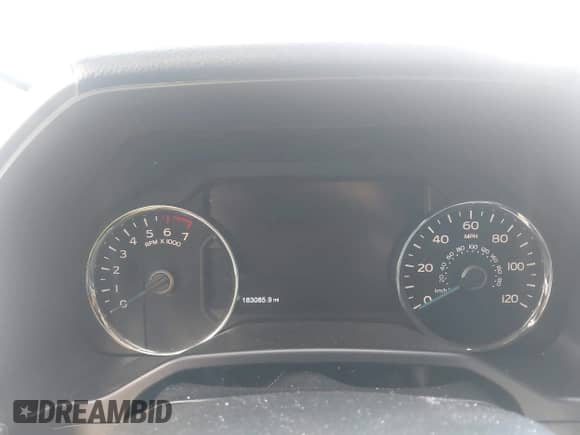 2015 Ford F-150 XLT z VIN 1FTEW1CG3FFB11389, wystawiony jako IAAI lot #43260656 z przebiegiem 183 500 mil mil oraz . Historia ofert i sprzedaży dostępna na DreamBid. Obrazek 14.