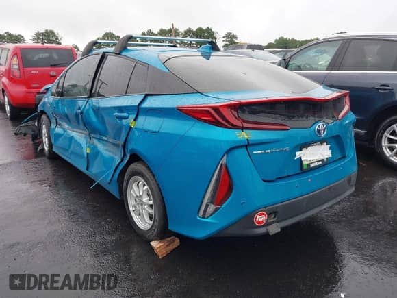2018 Toyota Prius Plus z VIN JTDKARFP7J3070223, wystawiony jako IAAI lot #42922283 z przebiegiem 65 134 mil mil oraz . Historia ofert i sprzedaży dostępna na DreamBid. Obrazek 3.