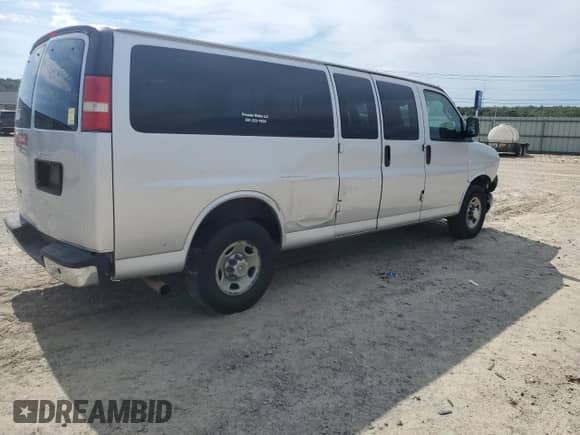 2016 Chevrolet Express Passenger LT с VIN 1GAZGPFG9G1158463, выставлен на аукционе Copart как лот 61227855 с пробегом 196 328 миль миль и Списание • Salvage title. История ставок и продаж доступна на DreamBid. Изображение 3.