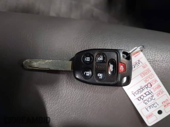 2013 Honda Odyssey EX-L with VIN 5FNRL5H64DB086473, listed as a IAAI auction lot 43502520 with 135,755 mi miles and . Bid and sale history available at DreamBid. Image 11.