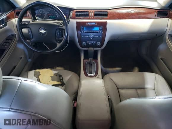 2006 Chevrolet Impala LTZ с VIN 2G1WU581169428630, выставлен на аукционе Copart как лот 70206995 с пробегом 141 954 миль миль и Чистый • Clean title. История ставок и продаж доступна на DreamBid. Изображение 8.