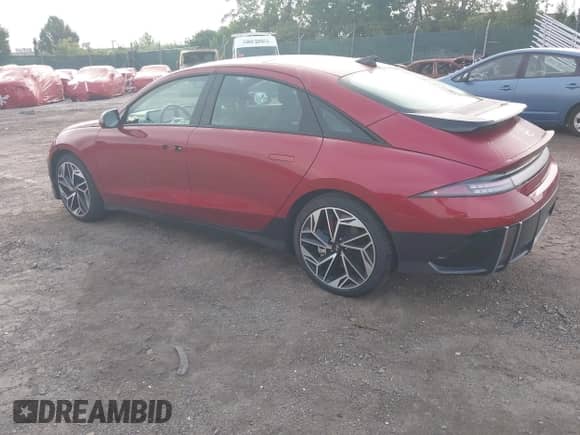 2023 Hyundai Ioniq 6 Limited с VIN KMHM54AC8PA025571, выставлен на аукционе IAAI как лот 42745962 с пробегом 18 431 миль миль и . История ставок и продаж доступна на DreamBid. Изображение 3.